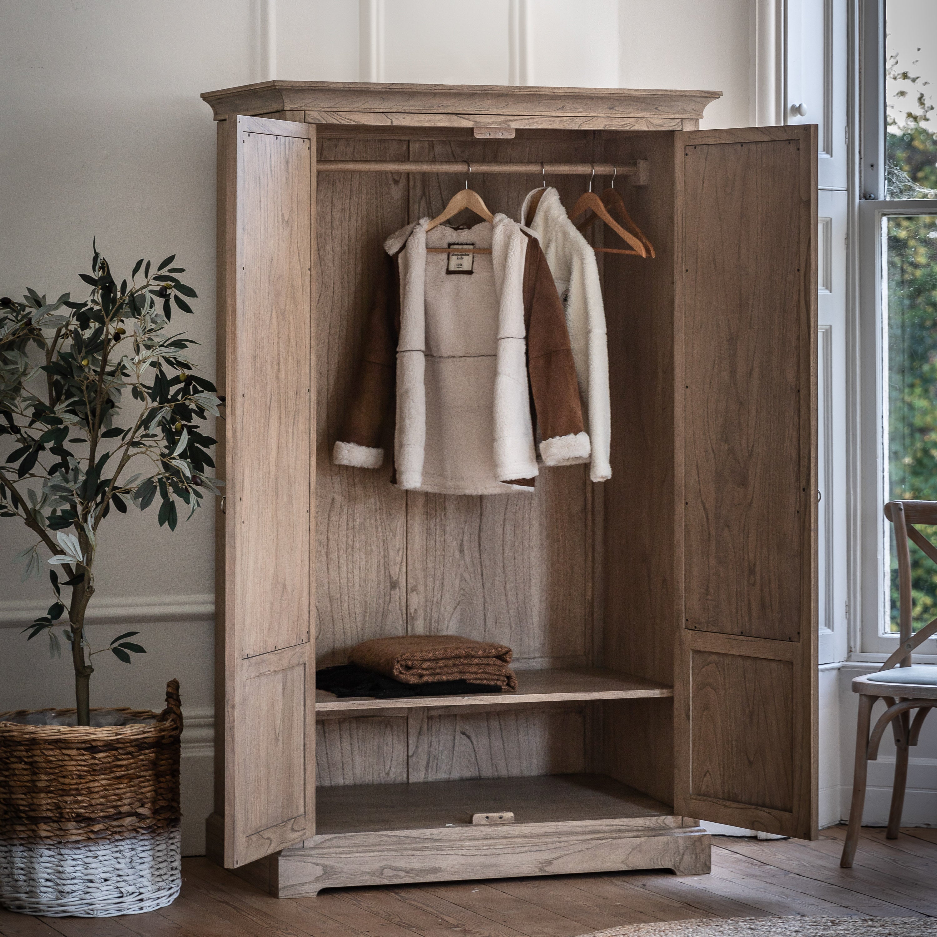 Tobago Aged Mindy Wood Mirrored Double Wardrobe